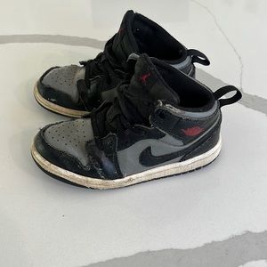 Kids Jordans size 10